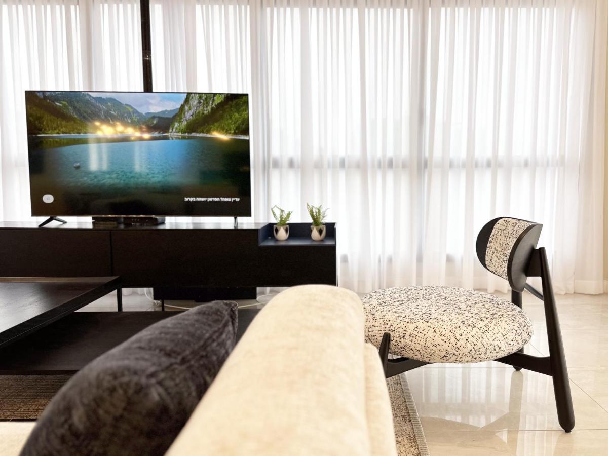 Mini Penthouse Near The Beach Netanya Exterior foto